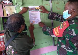 Babinsa Koramil 08/Tandun Berikan Pemahaman Vaksinasi Covid-19