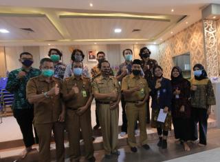 Pemkab Siak Apresiasi Program KKN-T Mahasiswa IPBÂ Bantu Masyarakat Yang Terdampak Pandemi Covid 19