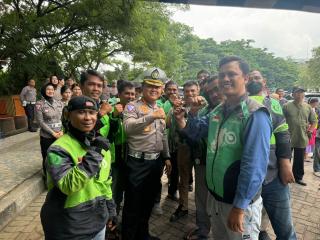 Ditlantas Polda Riau Adakan Bansos, Baksos dan Bakti Kesehatan, Jelang Puncak Hari Lalin Bhayangkara