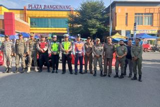 15 Personel Dishub Kampar Amankan dan Atur Arus Kendaraan di Pasar Ramadhan Bangkinang Kota