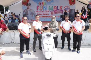 Jalan Santai Diadakan Polres Siak Menyambut Hari Bhayangkara Ke 78, Diikuti Ribuan Masyarakat