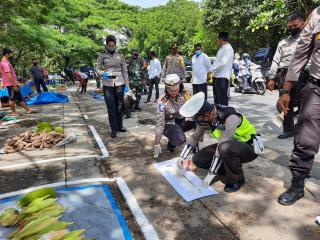 Mencegah Penyebaran Convid 19, Polres Siak Lakukan Giat Rekayasa Sosial Dipasar Belantik Raya.