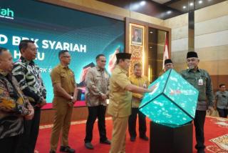 Bupati H Sukiman, Resmikan Layanan Sistem informasi Pelayanan Daerah (SIPD) Bank Riau Kepri Syariah