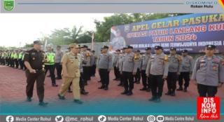 Apel Pasukan Ops Patuh Lancang Kuning 2024 Dipimpin Bupati Rohul Sukiman di Polres