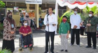 Transisi Proses Pandemi ke Endemi, Masyarakat Harus Siap Hidup Dengan Virus