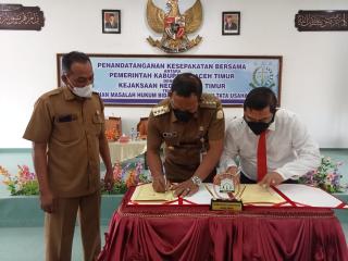 Bupati Aceh Timur Lakukan Penandatanganan Kesepakatan Penanganan Masalah Hukum