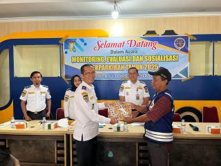 Dishub Kampar Gelar Sosialisasi dan Evaluasi Perpakiran Kepada Pengelola Parkir dan Juru Parkir