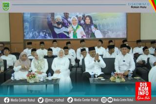 Bupati Anton Sambut Kedatangan 343 Jemaah Haji Kloter 9 Asal Rohul di Batam