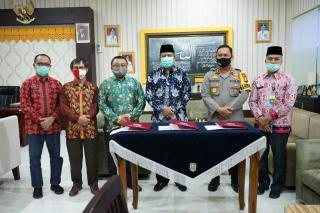 Bupati Siak Tandatangani Adendum NPHD Pilkada Kabupaten Siak.Â 