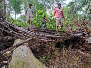 Patroli dan Sosialisasi Tindakan Dini Untuk Menangkal Karhutla