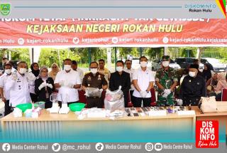 Bupati dan Kajari Rohul Musnahkan Barang Bukti Tipidum, Narkoba Jadi Kasus Terbanyak