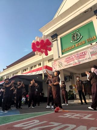 Peringati HBA Ke 62, Kejari Tuban Gelar Donor Darah dan Jalan Sehat