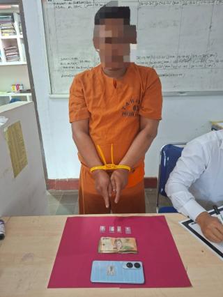 Polsek Kampar Tangkap Residivis Pelaku Narkoba di Desa Penyasawan, 4 Paket Sabu-sabu Diamankan