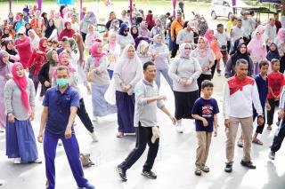 Peringatan Hari Kesehatan Nasional Ke 59, Sekda Kampar Hambali Buka Secara Resmi Car Free Day