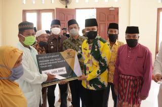 Penyaluran Zakat Konsumtif Tahap III, Pjs Bupati Siak Apresiasi Kerja Baznas Siak.