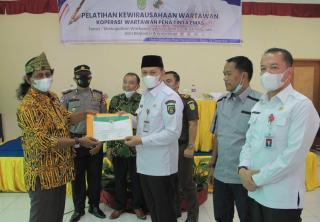 Wabup Rohul Indra Gunawan, Buka Pelatihan Kewirausahaan Bagi Wartawan