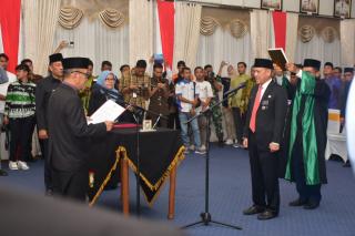 Hambali Dilantik Sebagai Sekda Kampar, Ini Pesan Pj Bupati Firdaus