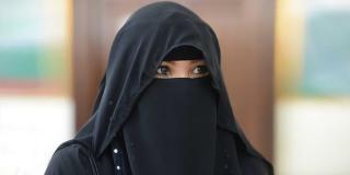 Diserang Teror Mistis saat Dakwah, Indadari Mantan Istri Caesar Ngaku Muntah Darah Campur Belatung!