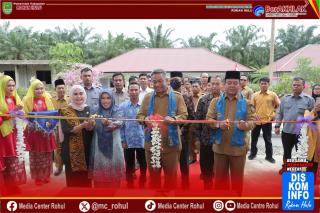 Pemkab Rokan Hulu Teken MoU dengan Universitas Rokania dan Resmikan Gedung Perpustakaan Baru