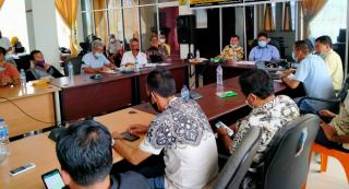 Wujudkan Kuansing Bermarwah Mantan Bupati Sukarmis Pimpin Tim Pemenangan Andi Putra-Suhardiman Ambi