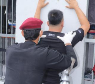 Perhatikan Kondusifitas, Kesatuan Pengamanan dan Satgas Kamtib Lapas  Sidak Kamar Hunian WBP