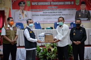 Gubri Serahkan Bantuan Obatan Covid-19 ke Pemkab Rohul