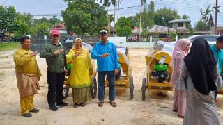 Bantuan Power Thresher Diserahkan Dinas Pertanian Kampar Kepada 5 Kelompok Tani