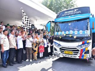 Pelepasan Peserta PENAS Petani dan Nelayan ke Padang Sumbar, Dihadiri Kadis Pertanian