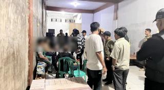 Tim Yustisi Satpol PP Kampar Melakukan Operasi Penegakan Perda di Siak Hulu