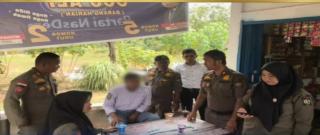 Satpol PP Kampar Jaring Enam Pelajar Saat Jam Sekolah Bermain Domino