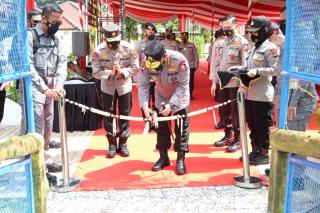 Kapolri Resmikan Kampung Tangguh dan Aplikasi Polisi Dulur Kito