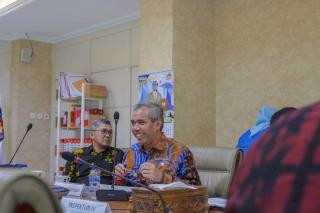 Pj Bupati Kamsol Paparkan Program Amanat Pemerintah Pusat Pada Laporan Triwulan lll ke Mendagri