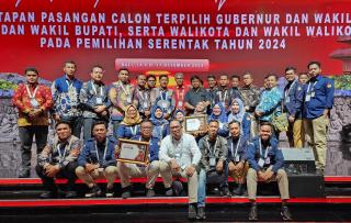 Dua Penghargaan Dari KPU RI, Diterima KPU Riau Sebagai Satker Terbaik