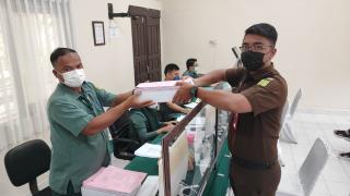 Perkara Dugaan Tipikor Irna RSUD Bangkinang, Kejari Kampar Limpahkan ke PN Pekanbaru