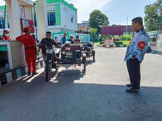 Ramadhan Berbagi, Ratusan Tukang Becak Dapat BBM Gratis Dari Fahmil Waka DPRD Kampar