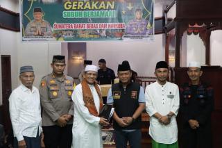 Makmurkan Masjid Lewat Gerakan Subuh Berjamaah, Kapolda Sumbar Ajak Warga Padang Panjang