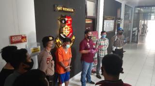 POLRES-SIAK-BERHASIL-MEMBEKUK-PELAKU-PEMBUNUHAN-DIKEBUN-SAWIT