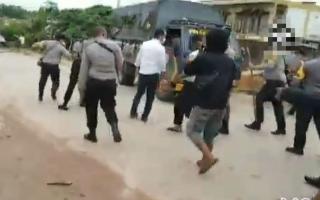 Bentrokan 2 Kelompok Buruh di Tapung Hulu Berhasil Diredam Aparat Kepolisian