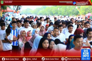 Pemkab dan Masyarakat Rohul Meriahkan Jalan Santai Dies Natalis UPP ke-16