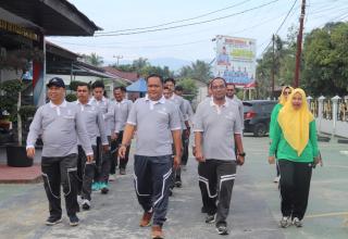 Jaga Kebugaran Menjelang Weekend, Lapas Pasir Pangaraian Lakukan Giat Jalan Santai
