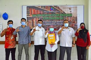 RSUD Bengkalis Terima Bantuan Hibah Buku Perpusnas RI
