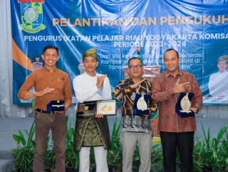 Pj Bupati Kampar Kukuhkan Pengurus IPRY-KK Periode 2023-2024 di Yogyakarta