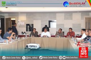 Bupati Rohul Pastikan Kenyamanan CJH Upayakan Penerbangan Langsung dari Rohul ke Batam
