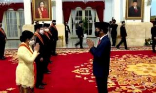 Ini Daftar 71 Penerima Bintang Tanda Kehormatan dari Jokowi