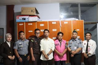 Tersangka Korupsi PADes Kepenuhan Baru, Dilimpahkan Kejari Rohul ke Pengadilan