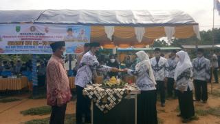 Peringati HGN, PC PGRI Seberida Menggelar Upacara dan Pembagian Hadiah