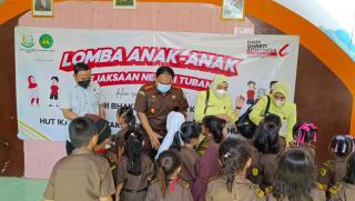 Kajari Cup 2022, Kejari Tuban Gelar Lomba Mewarnai dan Memindah Bendera di TK Adhyaksa Tuban