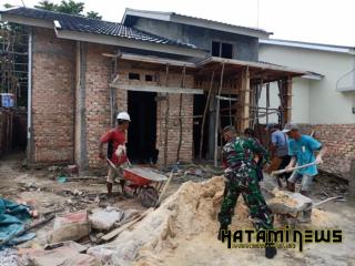 Peduli Warga, Koramil 03/Bumit Bantu Warga Bangun Rumah
