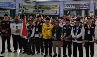 Wakil Ketua DPRD Kampar Repol Didampingi Kasi Haji, Hadiri Pelepasan JCH Kloter 10 di Batam