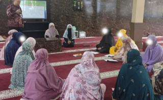 Mengaji Bersama Ustadzah Warga Binaan Perempuan Perkuat Iman